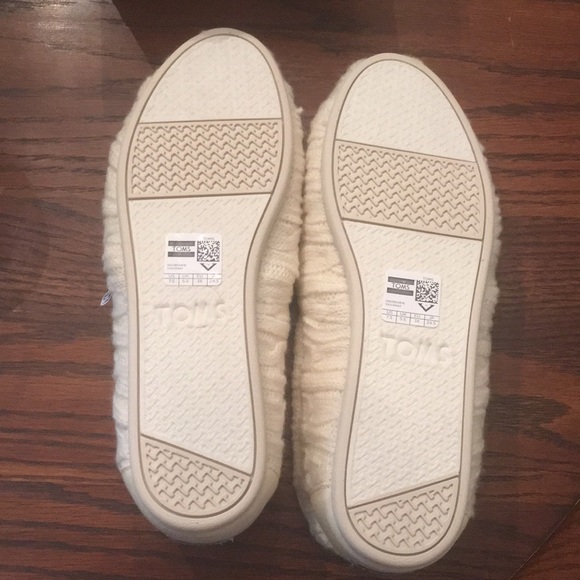 Toms, women’s, new in box - Picture 4 of 10